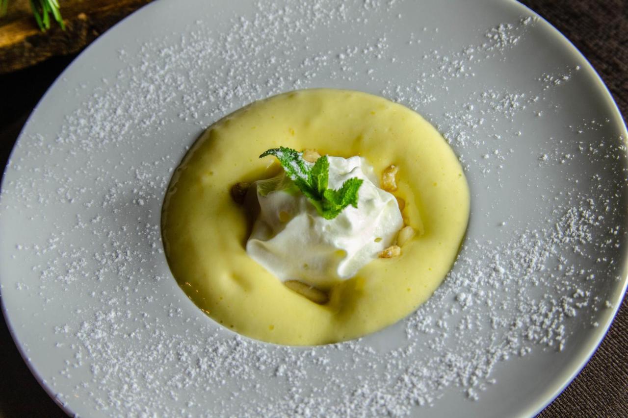 Petit Dahu - Et Restaurant Hotel Cogne