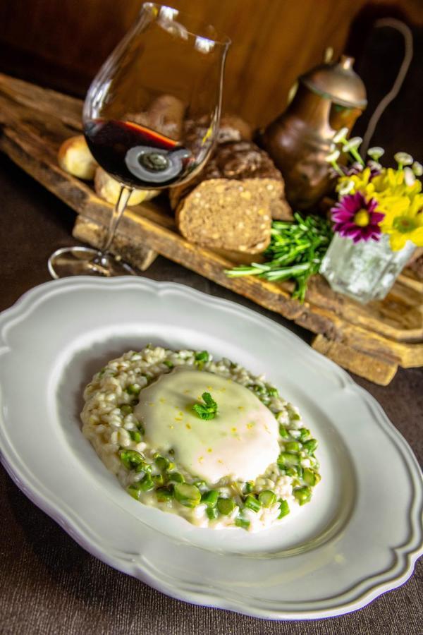 Petit Dahu - Et Restaurant Cogne