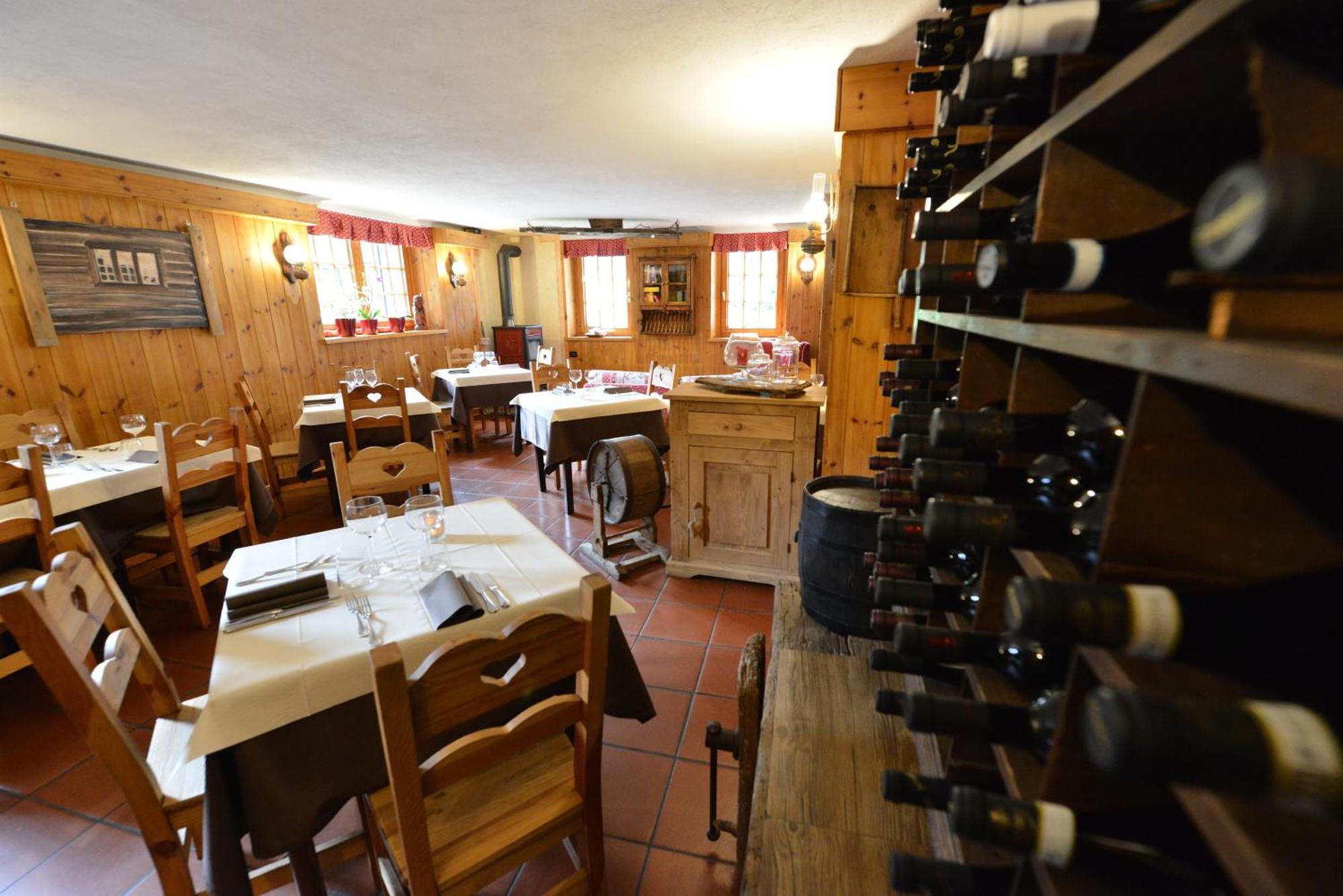 Hotel Petit Dahu - Et Restaurant Cogne